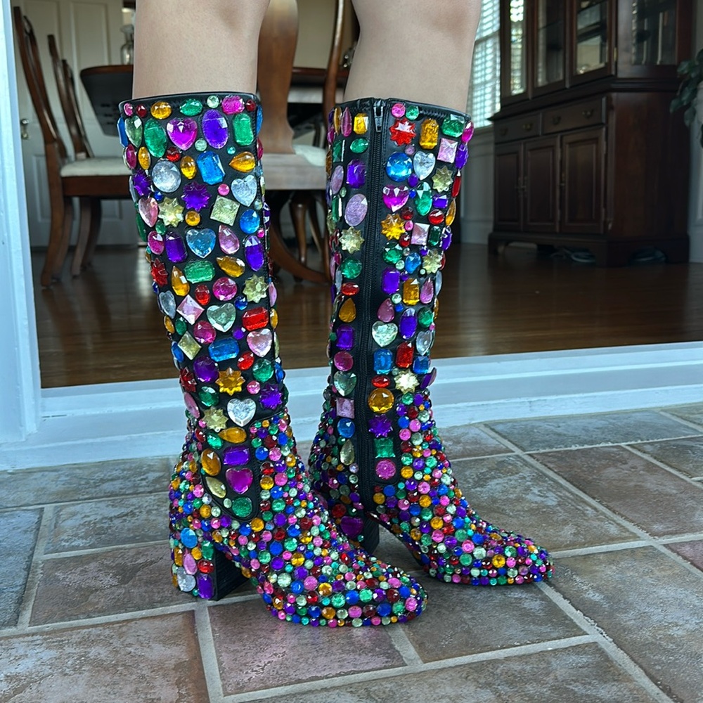 ONE OF A KIND - Custom handmade bedazzled boots!
